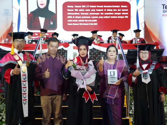 Hairunisa Br Surbakti, Wisudawan Berprestasi Telkom University Purwokerto…
