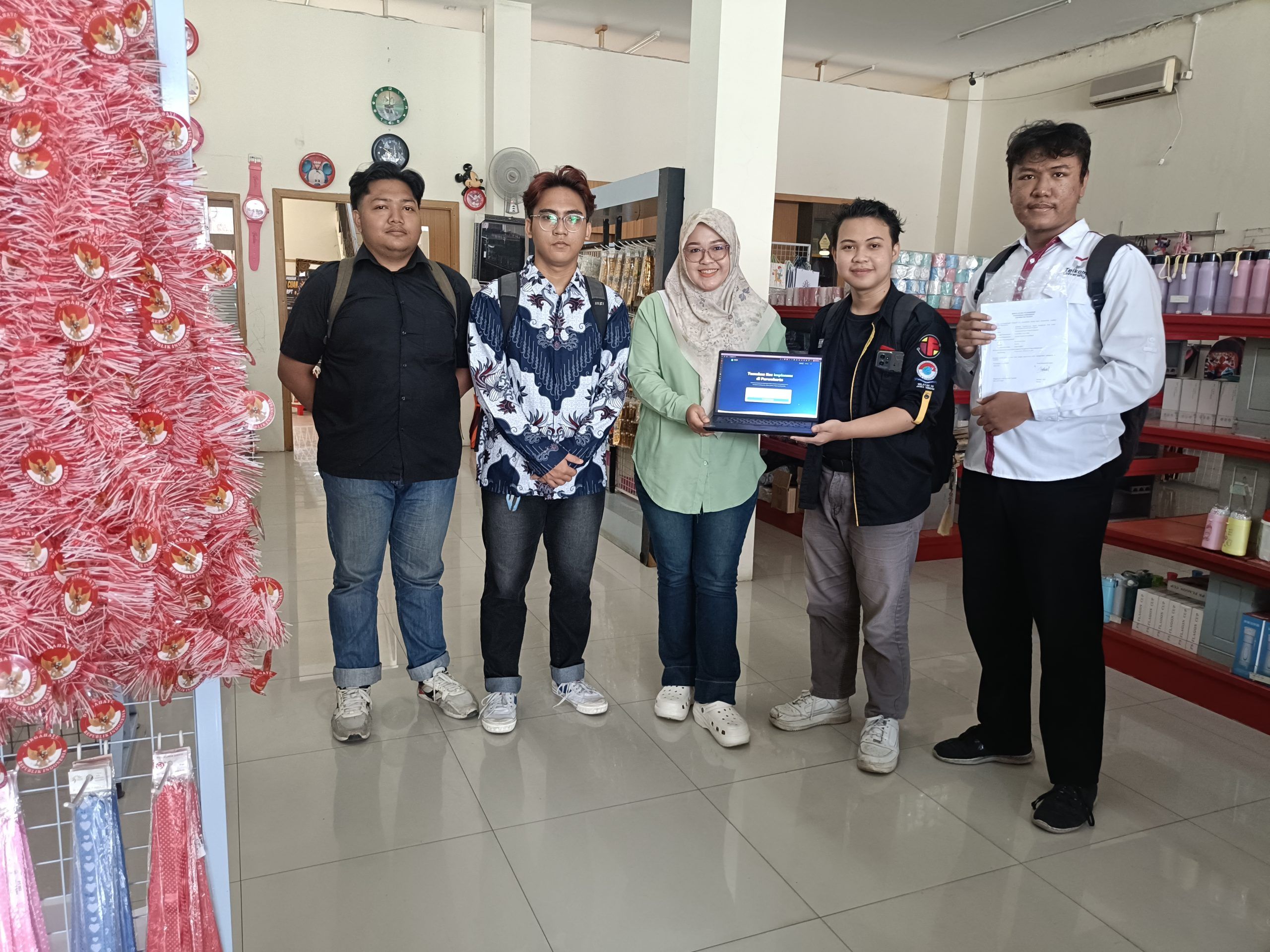 Mahasiswa Telkom University Purwokerto Kembangkan SIMAKO, Dorong Digitalisasi Pengelolaan Kost di Banyumas 