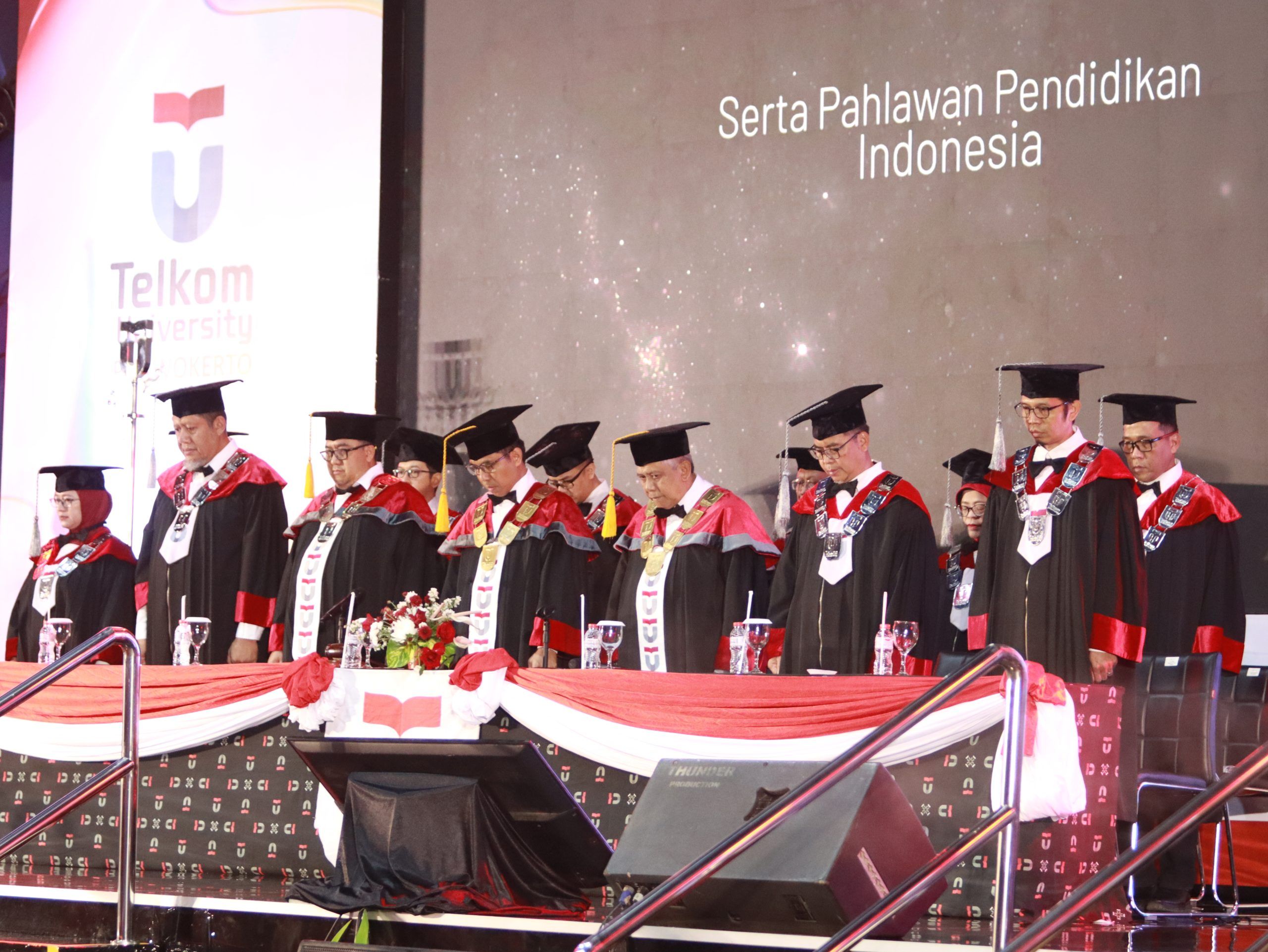 Telkom University Purwokerto Luluskan 722 Wisudawan