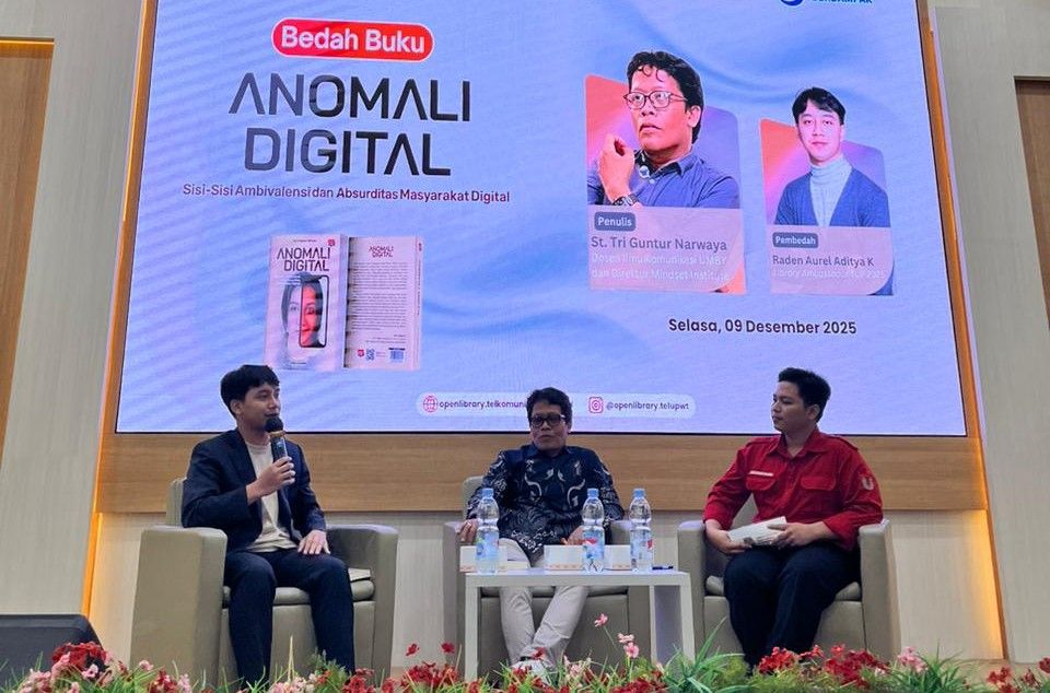 Telkom University Purwokerto Gelar Bedah Buku “Anomali Digital”, Soroti Ambivalensi Masyarakat di Era Teknologi