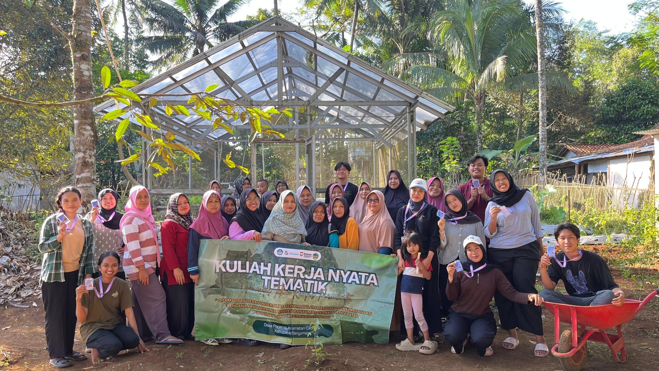 Mahasiswa KKN Telkom University Purwokerto Kembangkan Aquaponik untuk&hellip;