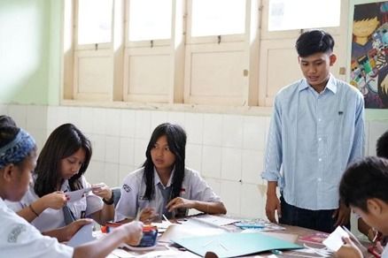 Kreatif Tanpa Batas! Program Tel-U Mengajar Hadirkan Pengalaman Belajar Desain Produk bagi Siswa SMA Bruderan