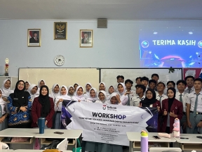 Think Before You Click: Mahasiswa Informatika Edukasi Pelajar&hellip;