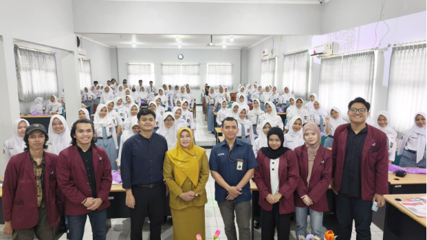 Sinergi Dunia Pendidikan, Telkom University Purwokerto Gelar Rangkaian Pelatihan Digital bagi Siswa dan Guru SMKN 1 Purwokerto 